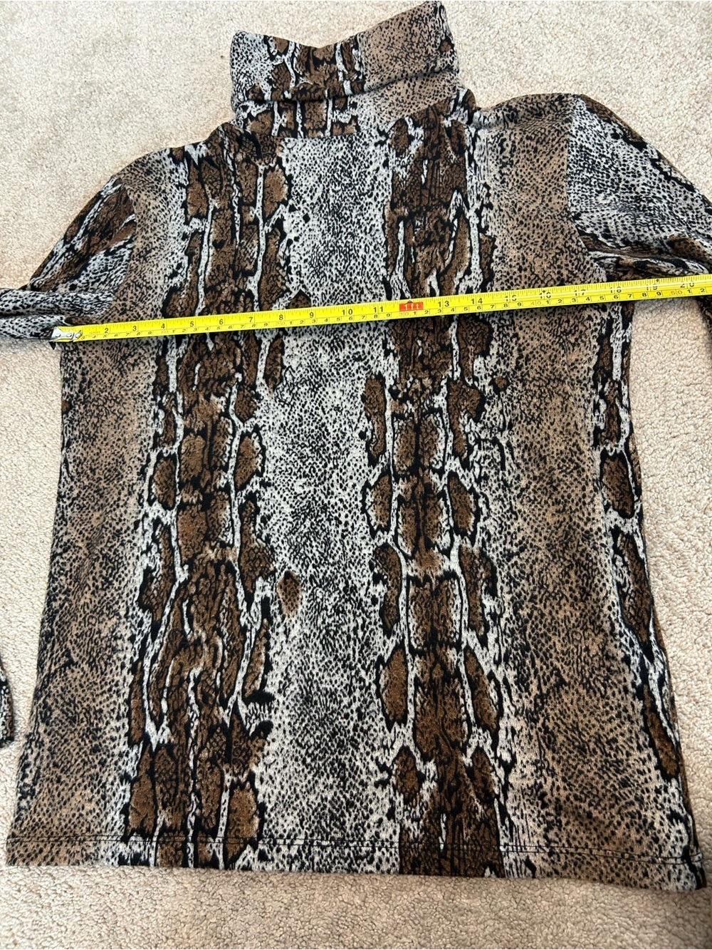 Zara Python Snake Animal Print Turtleneck Sweater Top Tan Brown Cream Sz L - Picture 8 of 10